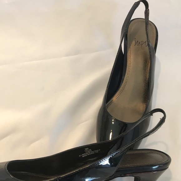 Black Patent leather sling back pumps - Picture 4 of 7